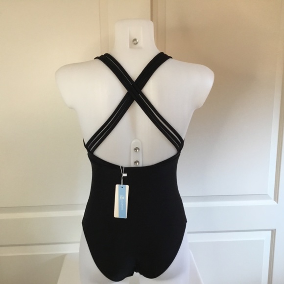 NWT Cupshe Black And White Ruched Back Cross One Piece Bathing Suit Size Small - Picture 3 of 6
